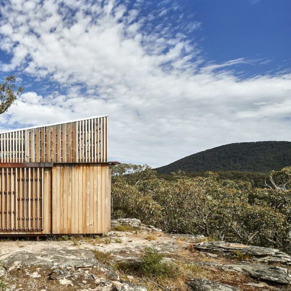 Communal shelter at Djarji-djawara (Cassidy Gap)—Photo credit - Shannon McGrath Photography