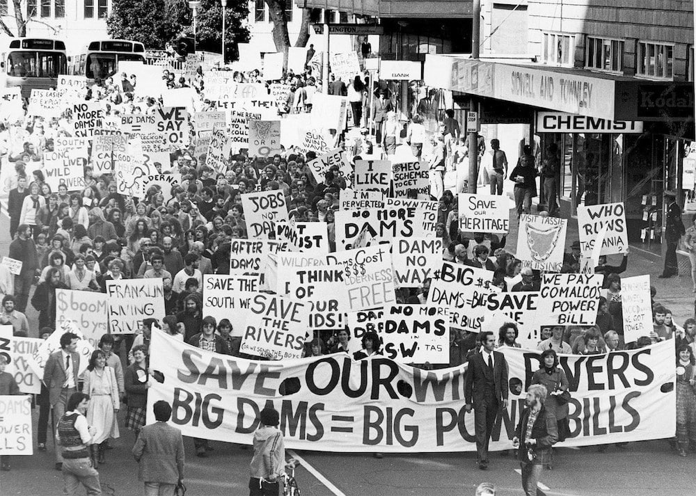 Bob Brown leads a 'No Dams' rally (Credit, unknown)